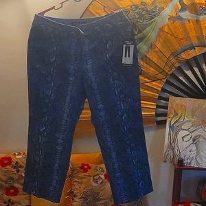Cute new Larry Levine size 10